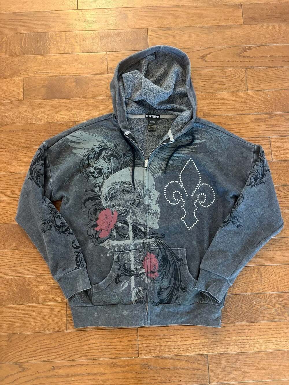 Like new Hot Topic Skull Wing And Cross Rhinestone Full Zip Hoodie Size Xs Gray